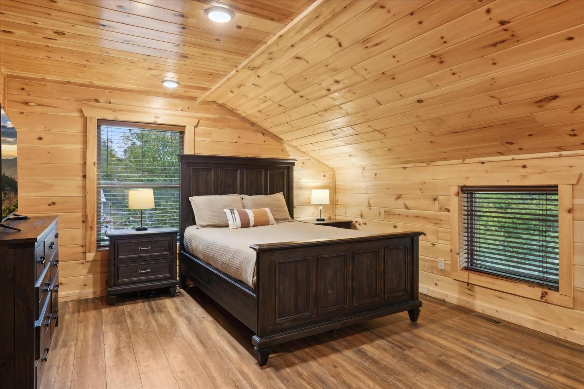 Hot Tub Fire Pit Game Room Theater Easy Access Sleeps 12 - Black Bear Lodge พิเจนฟอร์จ ภายนอก รูปภาพ