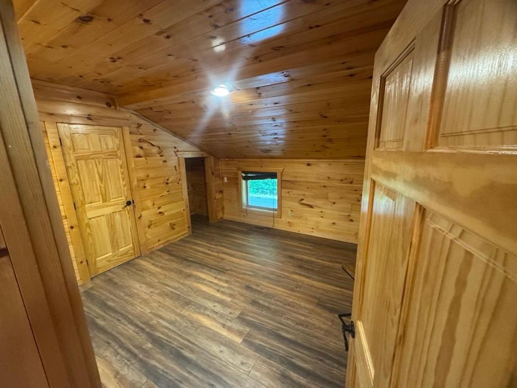Hot Tub Fire Pit Game Room Theater Easy Access Sleeps 12 - Black Bear Lodge พิเจนฟอร์จ ภายนอก รูปภาพ